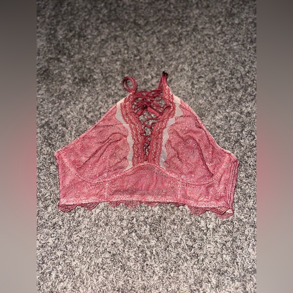 Victoria’s Secret Very Sexy Pink Floral Lace Bralette Size Medium
